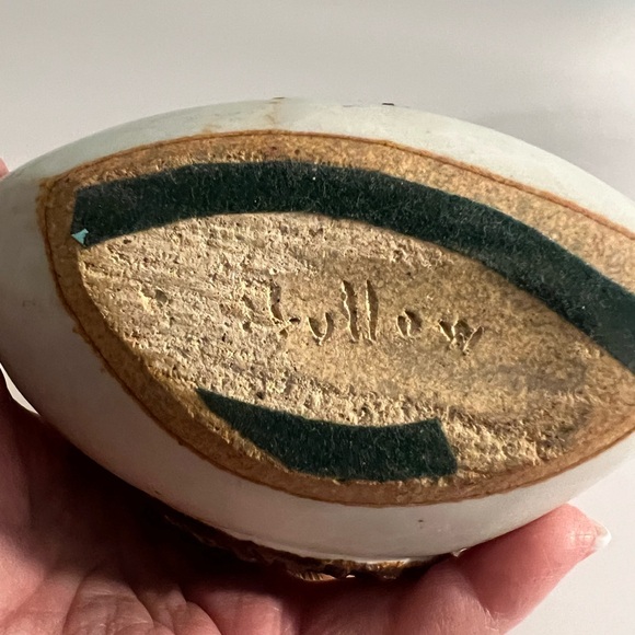 “Warren Hullow” Handmade Mid-Century Pottery Vessel - Picture 3 of 6